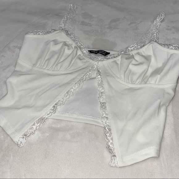 LACE TRIM CAMI TOP - Picture 7 of 11